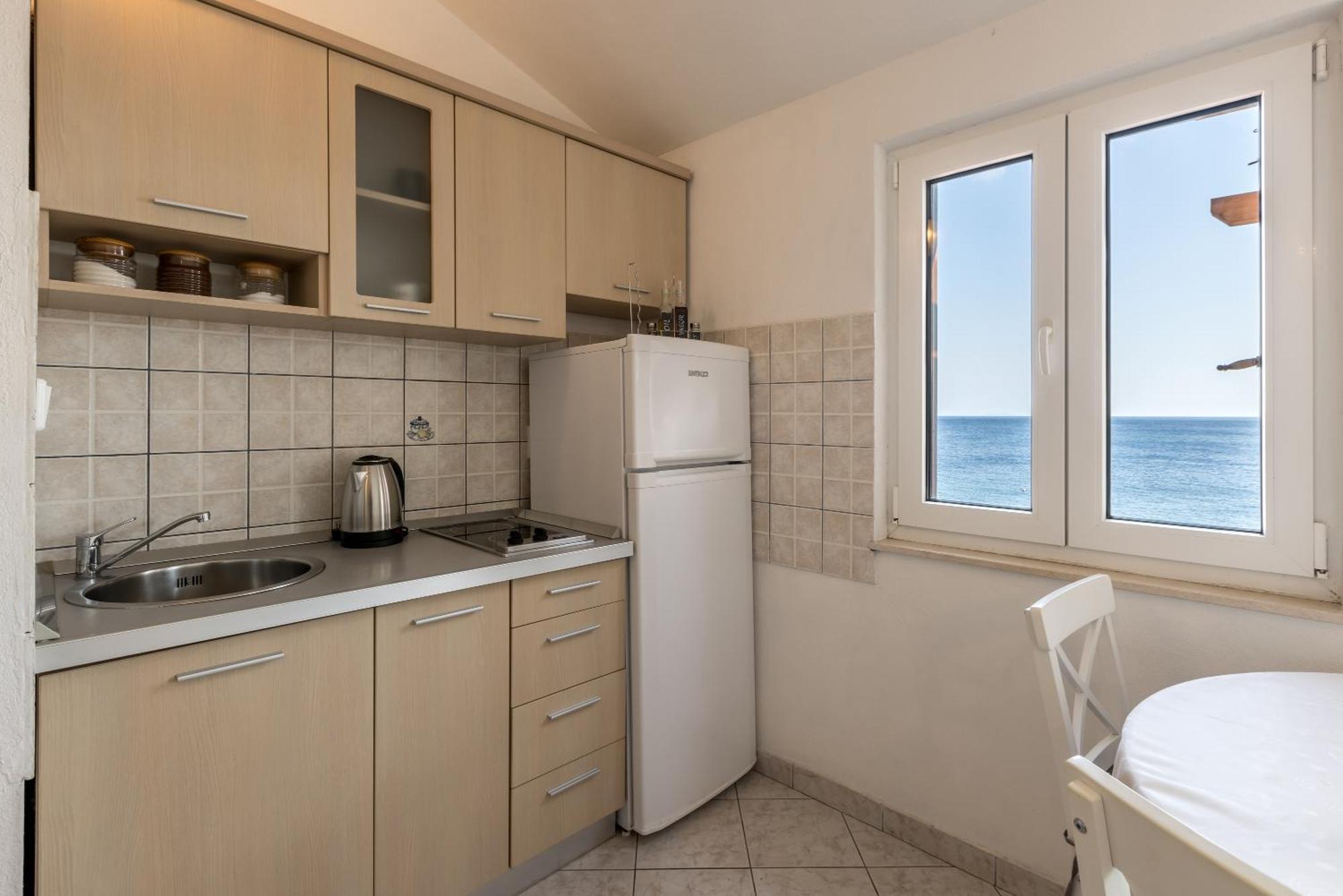 רוקבאץ Apartments By The Sea Milna, Vis - 8946 מראה חיצוני תמונה